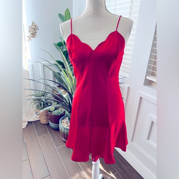 Vintage fredericks of Hollywood silky scalloped mini dress - Picture 1 of 4